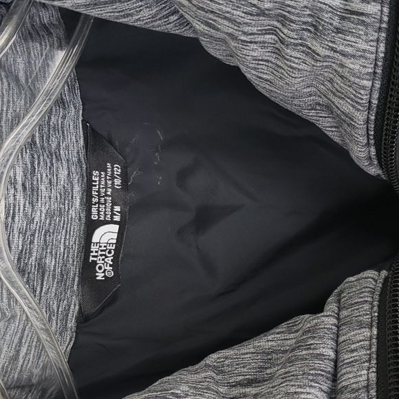 The north face vest girl's size medium 10/12 black and gray - Picture 4 of 9